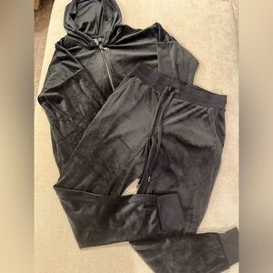 Women's Black Velour Lounge Set